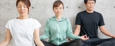 お仕事終わりの瞑想会の活動紹介