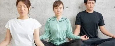 お仕事終わりの瞑想会の活動紹介