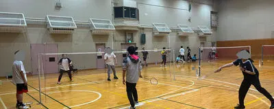 🏸初心者・女性歓迎♪ 勝ち負けより楽しく！【羽休め】次回10/25(日) 11/21(土) 11/23(月)メンバー募集 ✨🏸の活動紹介