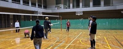 みんなで楽しくバレーの活動紹介