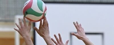 バレーボール　男女混合の活動紹介